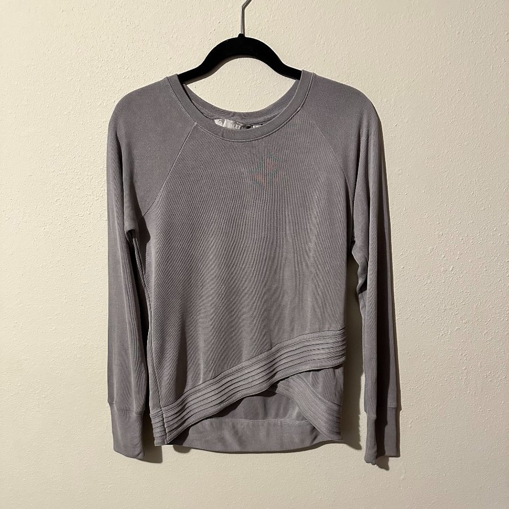 Athleta cross over crew neck sweatshirt